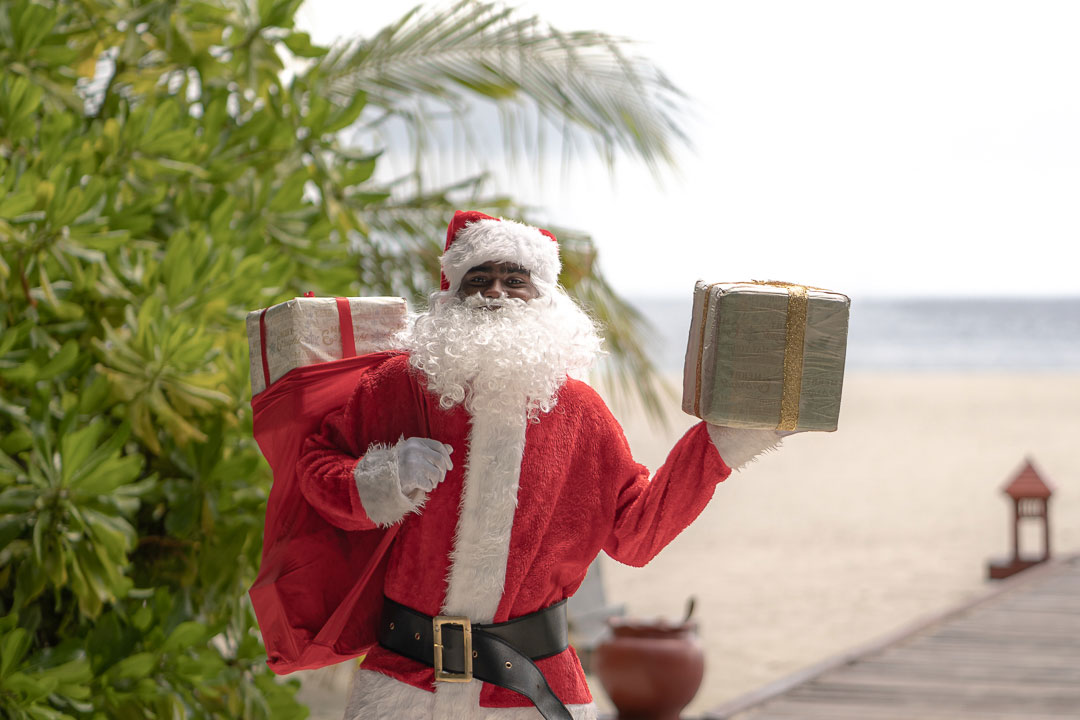 Санта Клаус на Мальдивском курорте